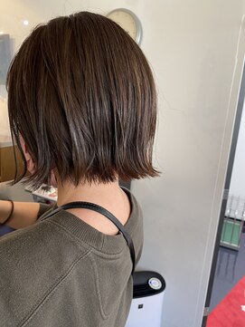 ブラウン (BROWN) 【プツっとボブ】