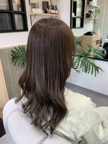 クレイドル(cradle)&nbsp;上品な色味のグレージュカラー