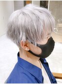 シルバーカラーマッシュウルフショート　ツイストスパイラル