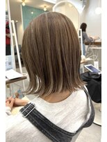 コンティロミー(CONTI ROMMY.) ハイライト☆シアーベージュ☆切りっぱなしボブ/外ハネボブ◎