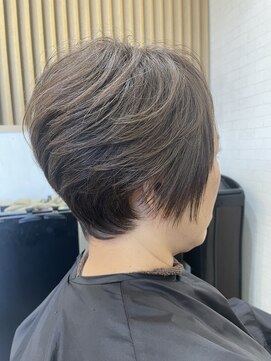 ハレ(HALE) 癖毛をいかしたショート