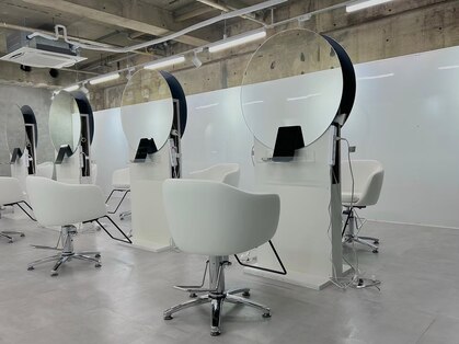 ドアホワイト(door white)の写真