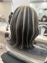 アルメリア 池袋(Arumeria) アンブレラカラーケアブリーチレイヤーカット丸みショート