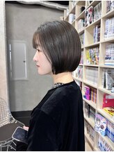 ヨムニノクチ(YOMUニノ口)&nbsp;イメチェン/ピンクベージュ/アンブレラカラー/前髪/橿原