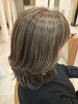 デフィ アオヤマ(defi AOYAMA) 脱白髪染め。大人のハイライトカラー
