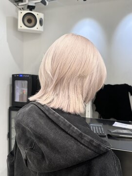 ココ 本八幡(KOKO) Mイメチェン前髪ホワイトブロンドレイヤーウルフ