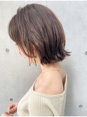 ミディアムレイヤー、外ハネボブ、グレージュ、脱白髪染め☆
