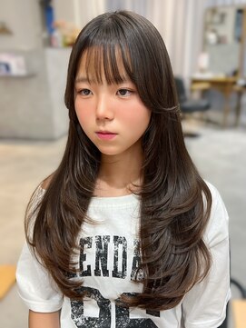 リアン 本厚木(LIAN) レイヤーカットハッシュカットミディアムレイヤー顔周りカット