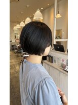 サンラゾン(SanRazon) まとまりやすく、横顔まで美しいショートボブ。