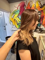 ロアー 葛西店(RAWR hair) 【RAWR】立体感グラデーション。美しく流れる艶髪ミディアム
