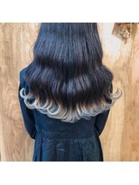 ツイギー 伊賀上ビル店(TWiGGY)&nbsp;パキッとグラデーションで個性的に。