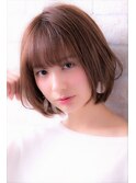 大人かわいい無造作カールとデザインカラー小顔エッジショート