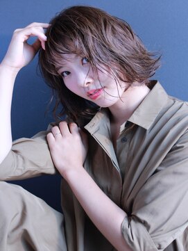 ヴィッカ ヘアーアンドメイク(vikka. hair and make) 今時ハネ感フェザーボブ