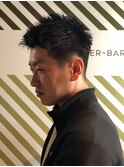大人の刈り上げスタイル【BARBER-BAR】