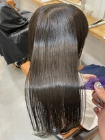 ネイヴィル(navile)&nbsp;10代20代おすすめ◎ブリーチなしのオリーブベージュ◎