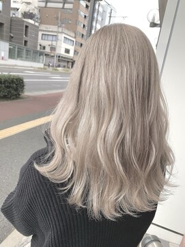 プログレス 仙台駅東口店(PROGRESS) ホワイトブロンド デザインカラー