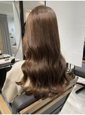 マロンベージュ×ウェーブ巻き