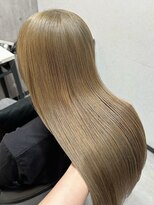 クラヴィア エクラート 梅田店(CLAVIA.ECLART)&nbsp;ブリーチ必須！ベージュカラー_ワンレンストレート[梅田]