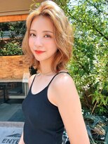 テイラー(Taylor) 【Taylor 大宮】ミルクティーベージュ×くびれミディ