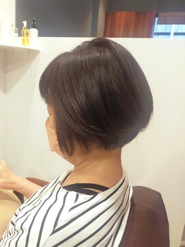 ヘアー グリーン(hair green) 30代40代50代/ショートボブ/襟足スッキリショートボブ