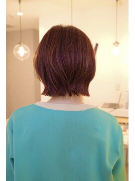 イリ(iri) 《iri 加納》ぷつっとくびれボブ