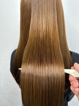 エル 新小岩(elu) 美髪/ワイドバング/レイヤーカット/くすみベージュ/新小岩駅