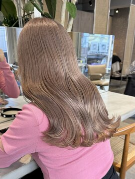 サンク 原宿 表参道(cinq) ブリーチカラーハイトーンカラーミルクティーベージュボブ原宿