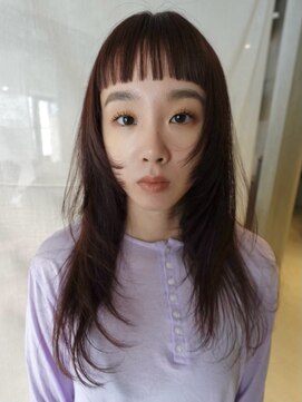 スレイ(SLAY) オン眉レイヤースタイル