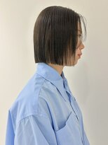 ケンジ 横浜(KENJE) 透明感オリーブカラー／切りっぱなしボブ