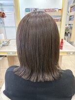 アッシュ 仙川店(Ash) 切りっぱなしボブ外ハネボブ似合わせカットイルミナカラーくびれ