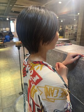 スノッブエンバンプ(snob enVAmp) コンパクトショート