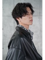 トラスト ザ バーバー 東京駅日本橋店(TRUST the Barber) センターパート/ツイストスパイラル/メンズカット