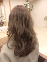マリブ ヘアリゾート 伊勢崎本店(malibu hair resort) セミダブルカラー&ウェーブ巻き/ロングウェーブ/ベージュ