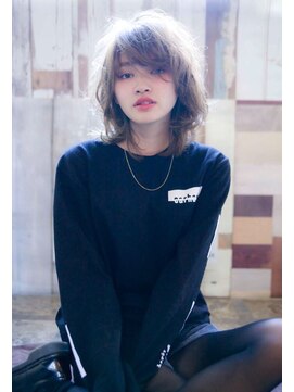 エイミー(Aimee) Aimee エアリーボブ×パールグレージュグレージュ