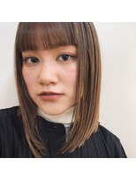 ピズム(PISM)&nbsp;パッツン前髪×スリークストレート/オリーブカラー