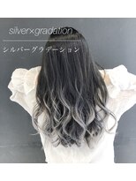 アイリス(iRIS)&nbsp;グラデーション、エクステ、インナー、ハイライト、ブリーチ