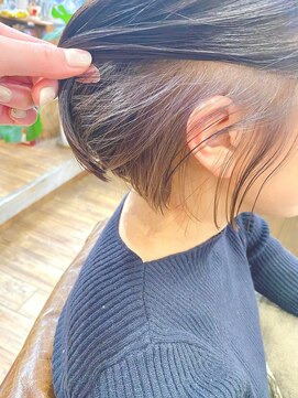 ワン エイティー ディグリース 恵比寿(180°One Eighty Degrees.) インナーカラーボブ