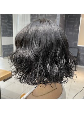 ラウル(Laulu) 真っ黒とは違う！ダークグレー♪