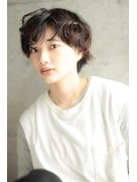 ファム(Fam) パーマ　ショート　ハイライト　シャドウルーツ　代官山　恵比寿