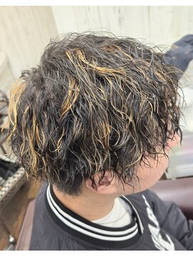 リスキーズ(RISKY'S) ハイライト×ツイストスパイラルパーマ