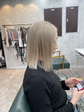 リミットバイアフィナー 大宮店(limit by Afinar) ブリーチ2回ホワイトミルクティー