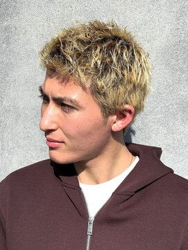 ノイセル(Noisyle) ☆海外風ハイトーンスパイキーショート×ソフトツイストパーマ