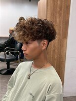 リッチブランドアンドコー(Rich Brand&Co)&nbsp;スペインカール ハイライトカラー　メンズカット　メンズパーマ