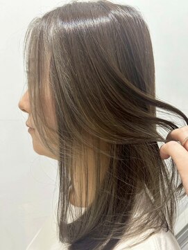 クロト(Clotho) イヤリングカラー/グレージュ/ダブルカラーブリーチハイライト