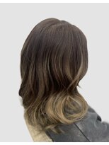 レア(Lea) ミディアム×グラデーション