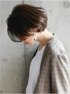 シェノン(hair make CHAINON) 伸びかけミニボブ×えり足刈上げ