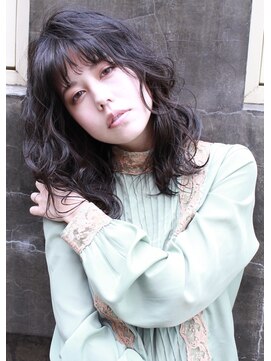 ティメレ 神戸三宮(Timere) 艶感グレーアッシュブラウン×小顔ミディ【Timere神戸三宮】