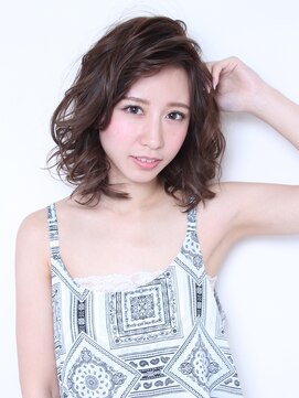 ラックスビーシュルー 亀有店(LUXBE Shuroo) スポンテニアスパーマ【LUXBE Shuroo 亀有店】