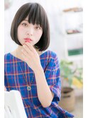 大人かわいい黒髪前髪パッツン前下がりナチュラルボブa1