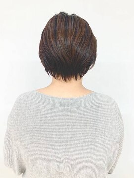 クオリス 上福岡店(QUALIS) 30代40代50代/グラデーションショート/ショートカット/白髪染め